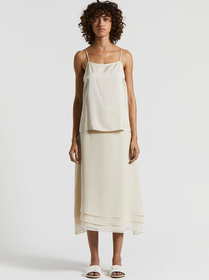 E08421_01940_741_total