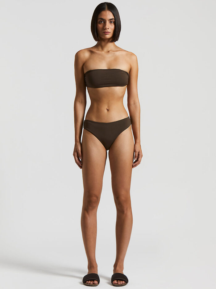 E11015C03_CC551_952_5