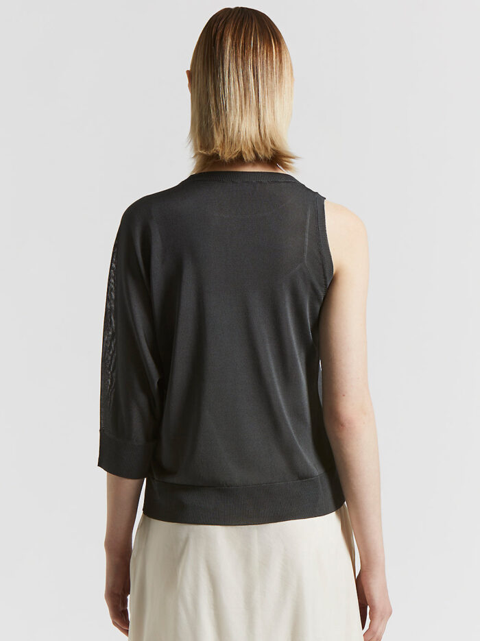 E99973F14_09275_579_3