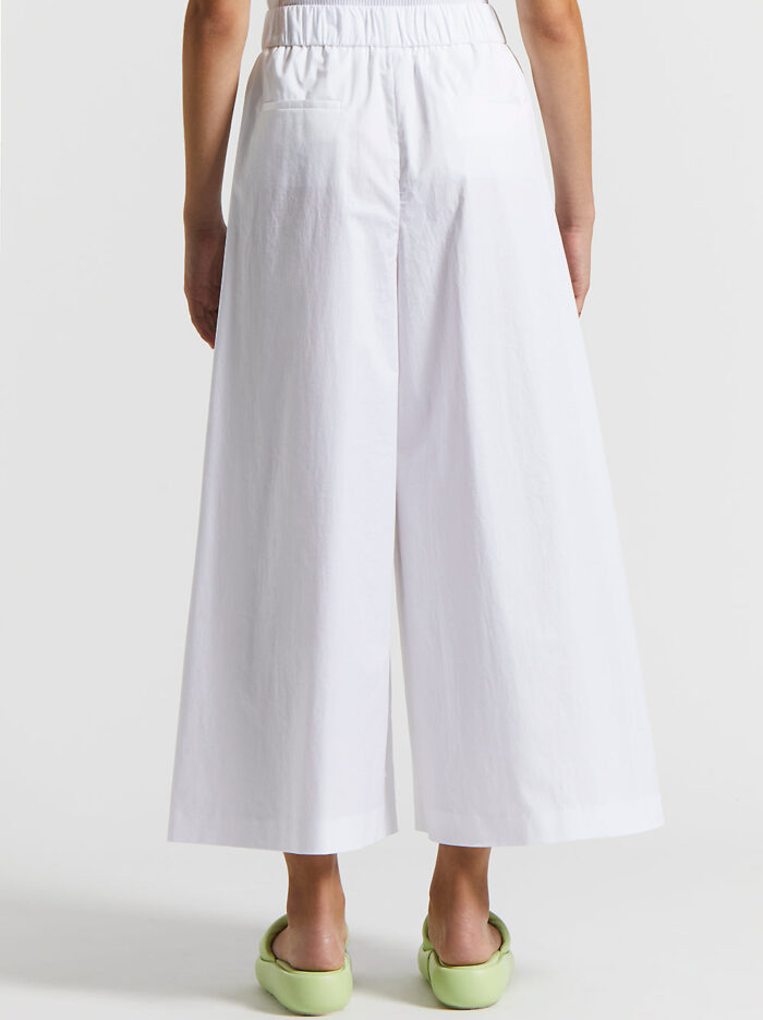 M04684_01979_300_3 M04684_01979_300_3