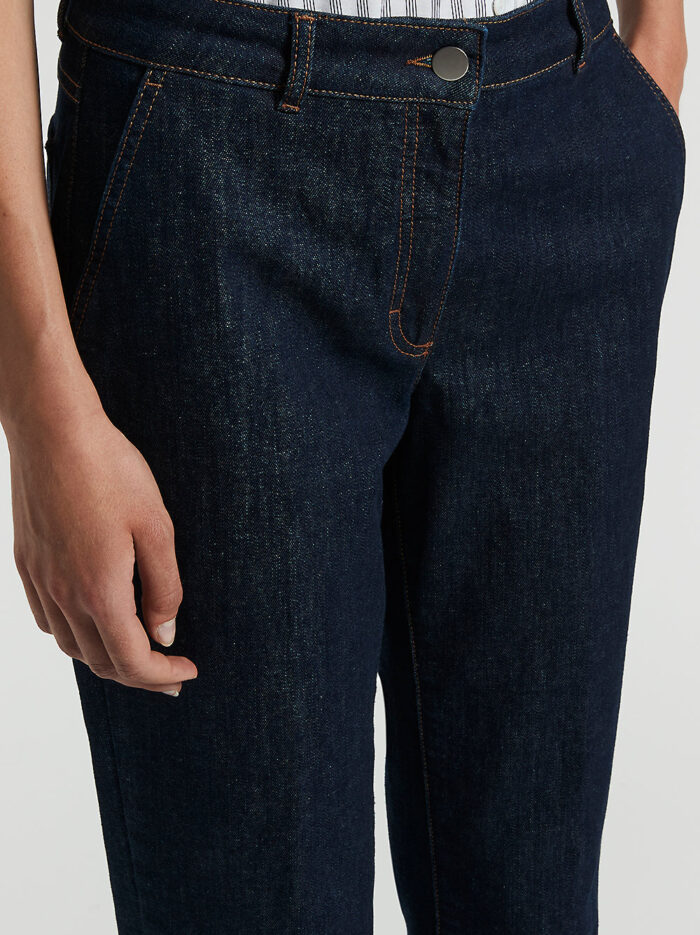 M04932L23_04956_961_4