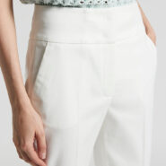 P04605J0_01953_702_4