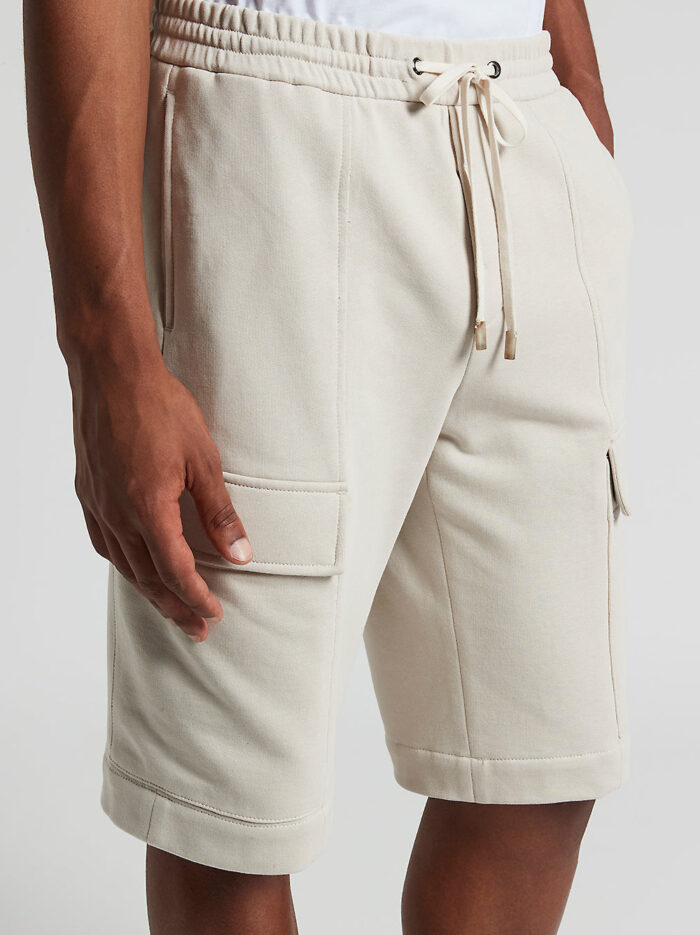 R54177J00N_03825_044_4