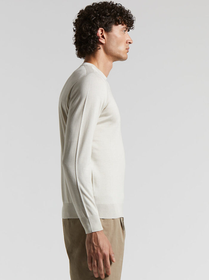 R59033F18_A9104_A42_2