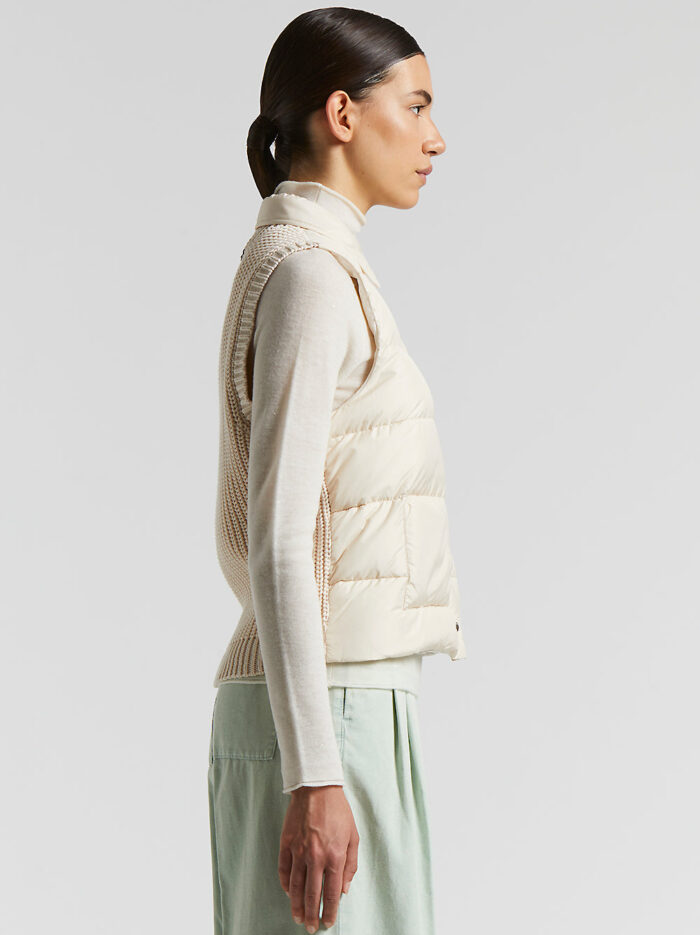 S03431F03_M6957_M42_2