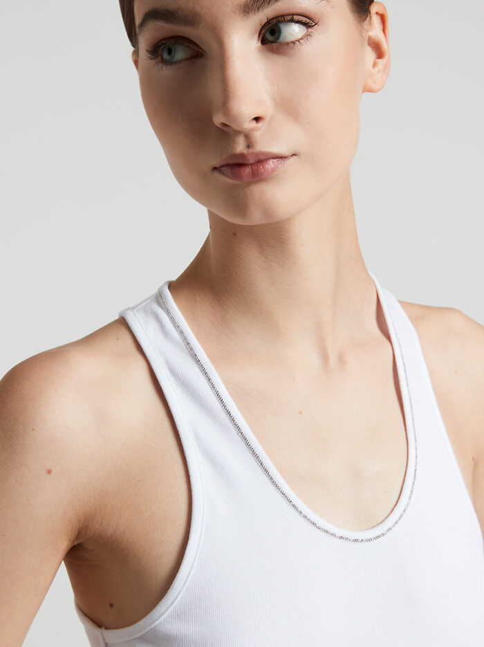 S08919J0_05669_300_4