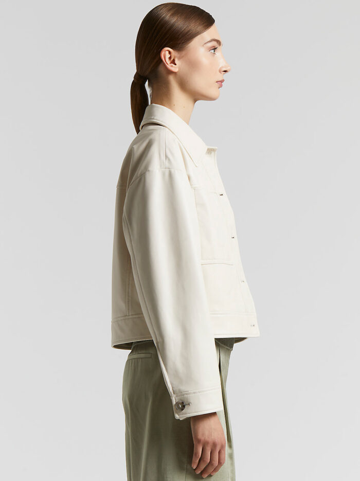 S21403C03_CC205_942_2