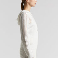 S99778F05_A9110_A02_2